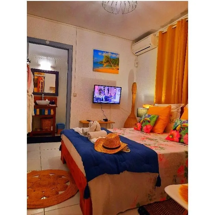 Villa Vanilla Деше 0*,